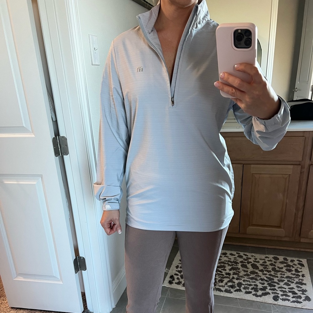 Travis Mathew Luca quarter zip golf windbreaker - Picture 5 of 9